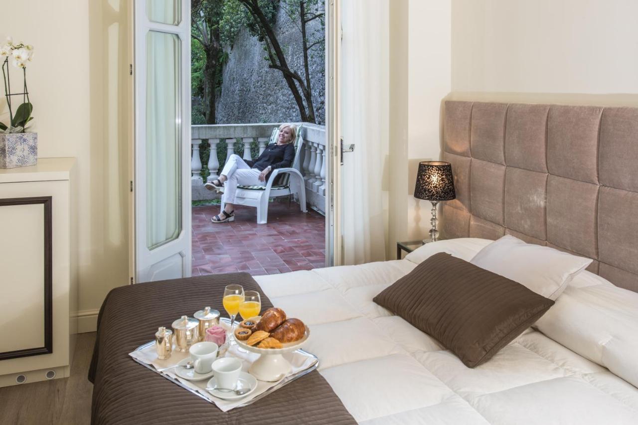 Boutique Hotel Villa Giulia Valmadrera Eksteriør billede