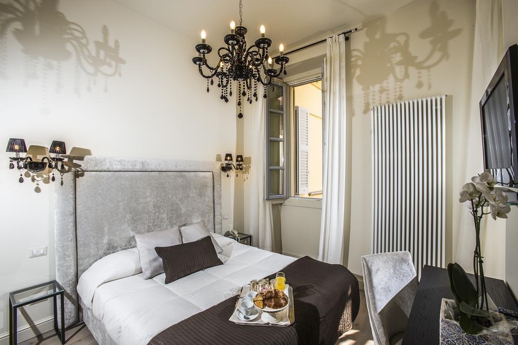 Boutique Hotel Villa Giulia Valmadrera Eksteriør billede